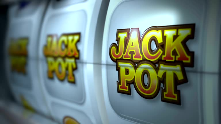 what triggers a jackpot on a slot machine